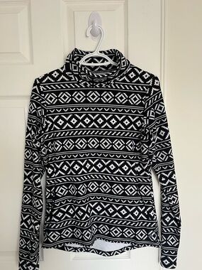 Joe Fresh Black & White Geometric Turtleneck Sweater
